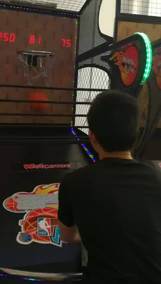 Hotsale Indoor Electronic Coin Operated Skill Shooting Crazy Hoop Street Basketball Arcade Game