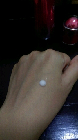 红景天焕亮精华液