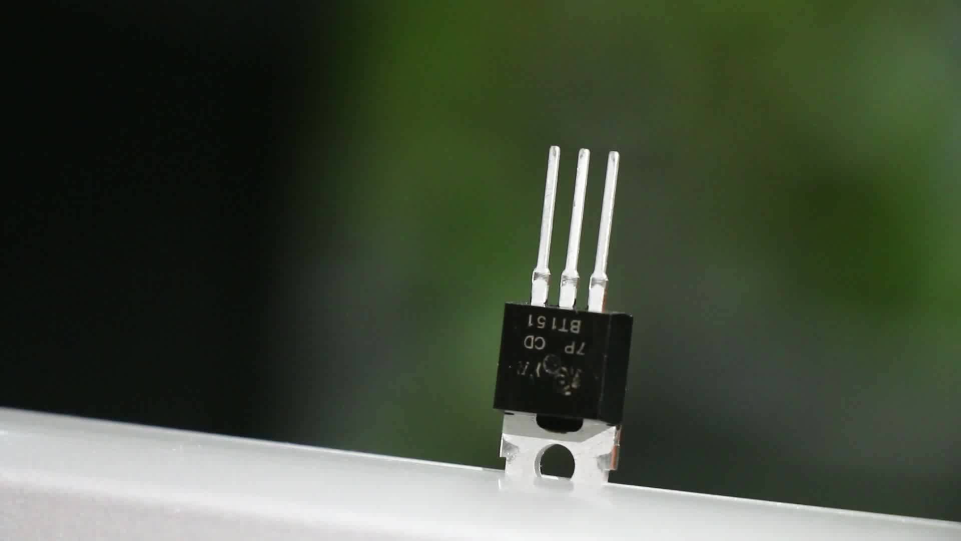 Transistor L7805cv Transistor 7805 Regulador De Voltaje L7805cv ...