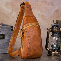 Темно коричневый