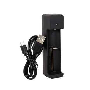 18650充电器26650手电筒充电锂电池14500多功能16340充电器3.7V伏