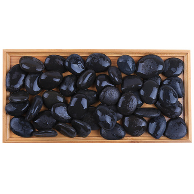 烹饪鹅卵石沸腾木桶鱼的木桶餐厅做饼馍的火山烧烤鸡蛋碰小石头子