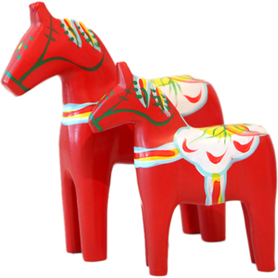 北欧式木质手工彩绘瑞典达拉木马红马摆件招财家居装饰品结婚礼物
