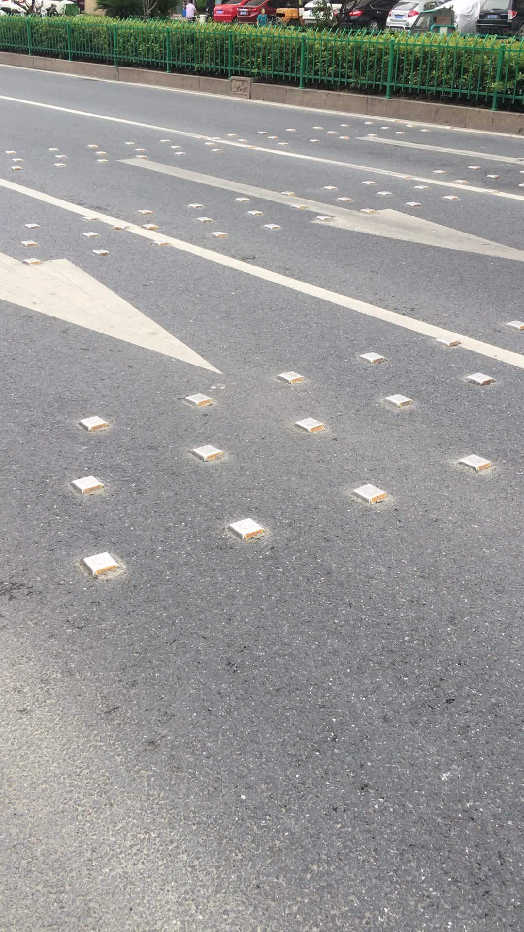 43 Glass Beads Aluminum Raised Pavement Marker Road Stud Buy Aluminum