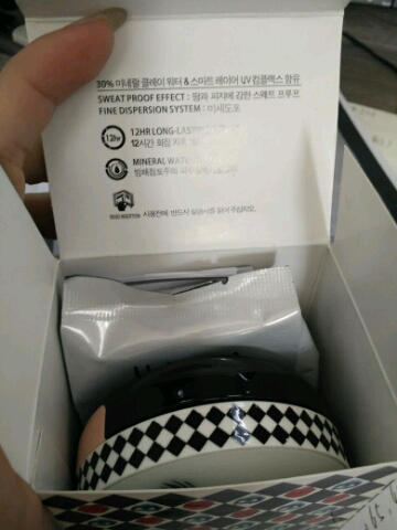 HERA大眼娃娃限量版粉饼好用不可以每天用吗怎么样，使用体验,第3张