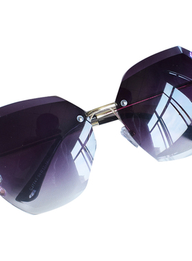 琪妍大框渐变圆脸长脸镶钻太阳镜