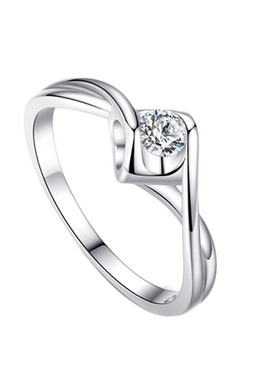 铂金戒指莫桑钻结婚表白情侣