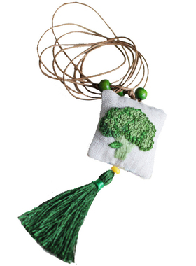 刺绣长款复古棉麻配饰流苏吊坠