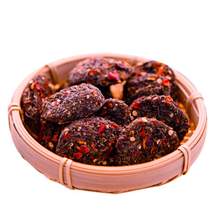 忆山城苏叶酱果无核紫苏酸枣饼粒酸枣糕辣味五眼酱果开胃零食小吃