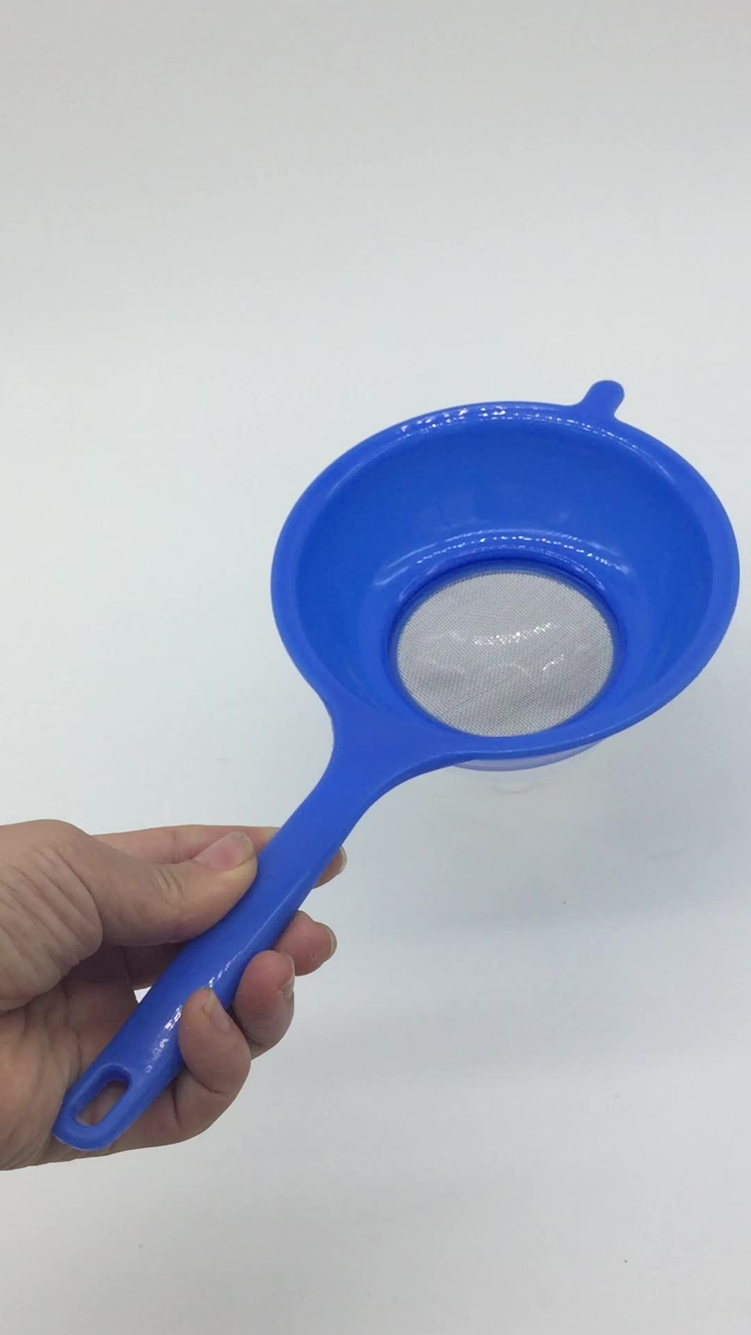 Qm Wholesale Food Grade Funnel Long Handle Meadow Plastic Funnel With