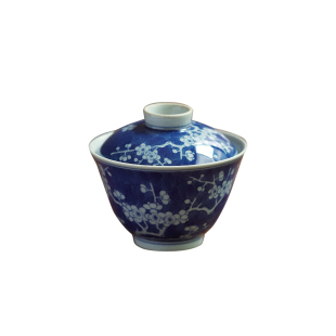 云木在 青花冰梅茶碗 祭蓝剔白梅花套杯 拟康熙开窗花卉纹壶承 器