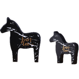 北欧简约创意大理石纹瑞典达拉木马家居客厅书房店铺装饰品摆件设