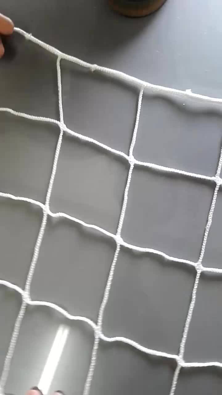 Держатель для футбольной сетки сетки. 2,2мм. Сетка заградительная синяя. Рулоны сетки для цветов. Сетка спортивная.