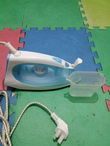 飞科蒸汽手持式电熨斗是正规品牌吗？使用后的效果如何_搜券