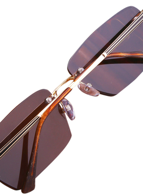 钻石切边高端清凉东海水晶眼镜