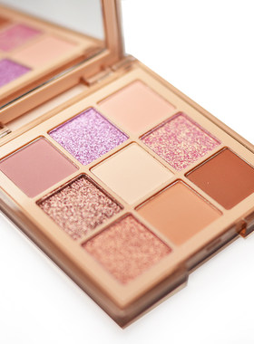 HudaBeautyNude9色眼影盘