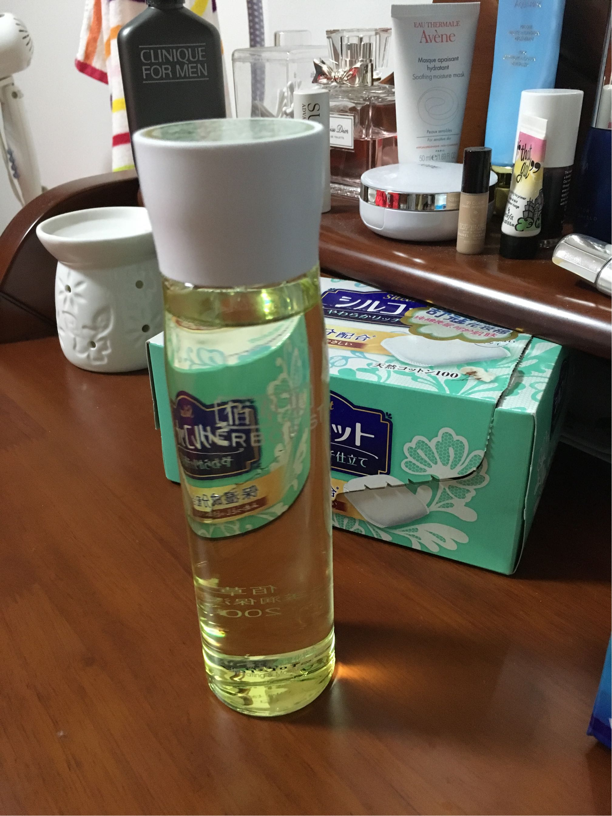 佰草集新玉润保湿化妆水