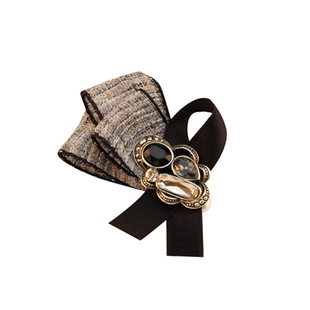 小香风闪钻胸针复古布艺百搭款胸花名媛气质别针韩国时尚饰品配饰