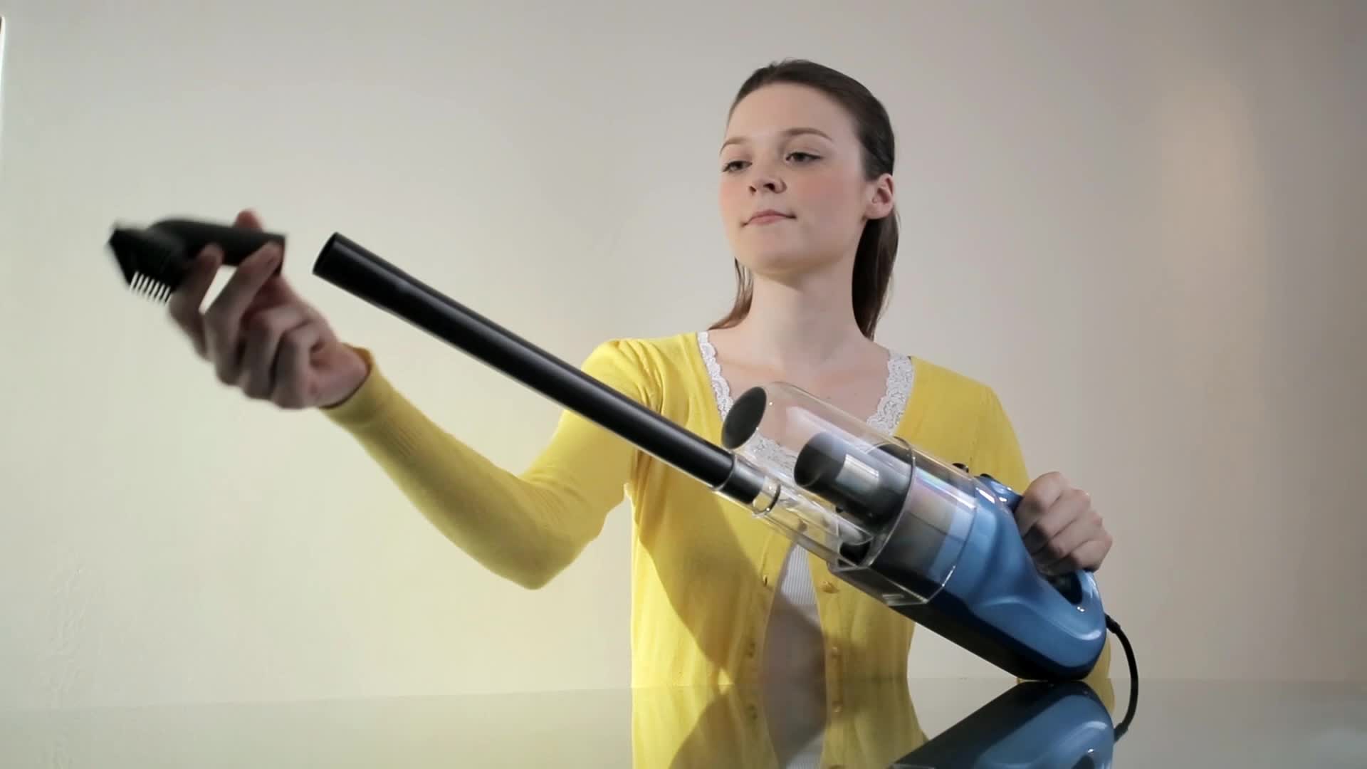 Hot Selling Low Noise Portable Hand Held Vacuum Cleaner By Shimono