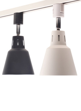简约智能遥控日规轨道灯使用灯泡