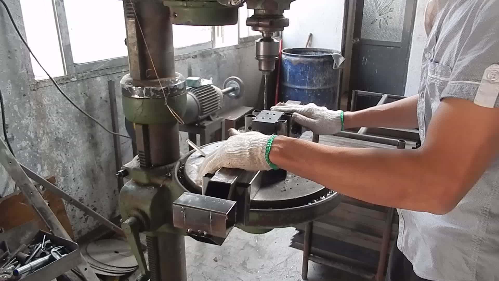 Unique Freestanding Area Rug Display Rack,Metal Retail Shop Hanging Rug