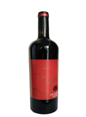 宁夏国产久兰山窖藏八年自酿红酒