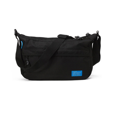 男女旅行拼色休闲运动健身斜挎包