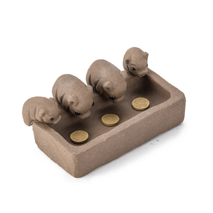 紫砂小猪喝水丰衣足食槽雕创意手工宜兴段泥四只猪茶玩茶宠摆件