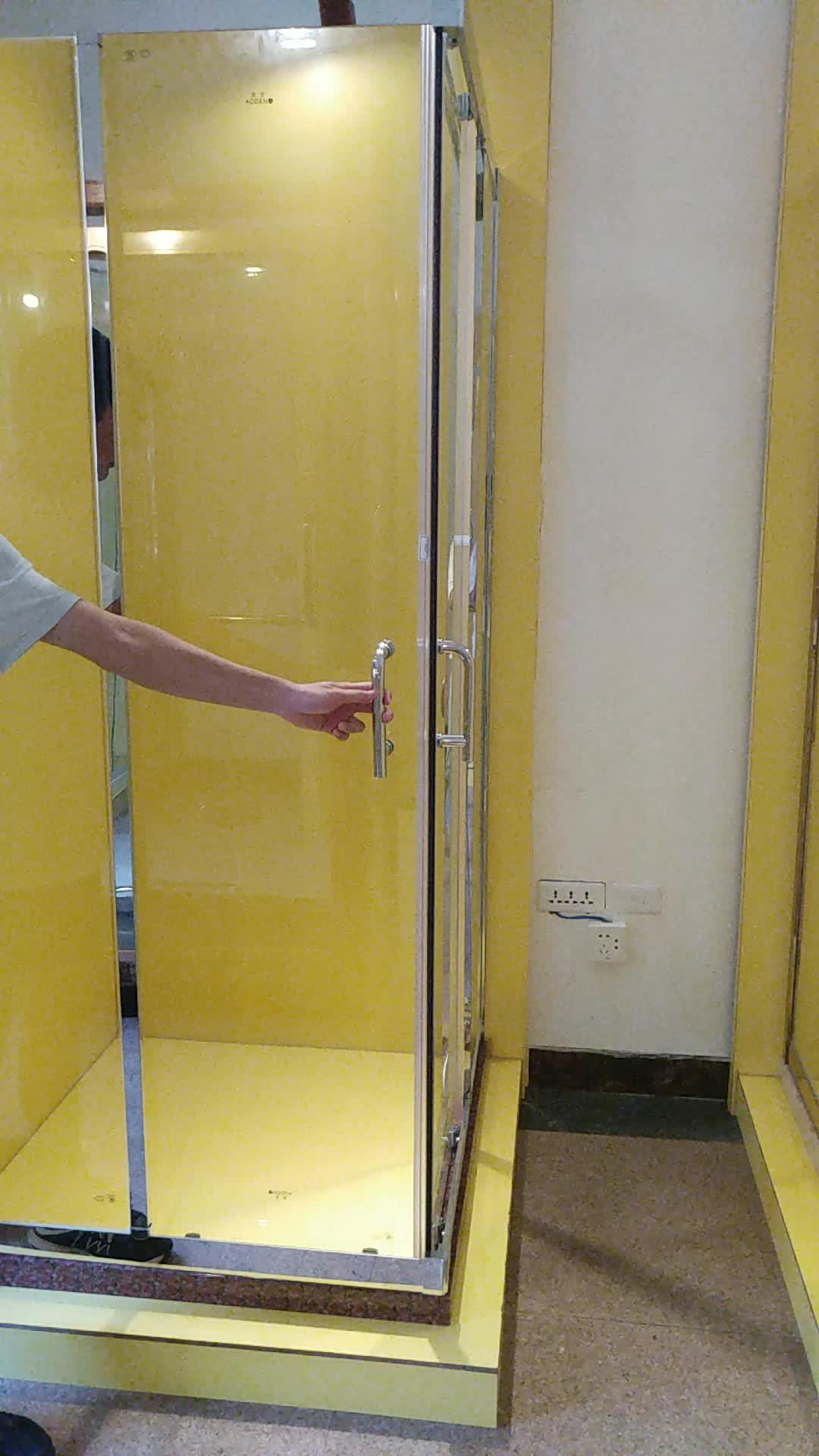 photographer-magnetic-door-strip-for-showers-fucks-son