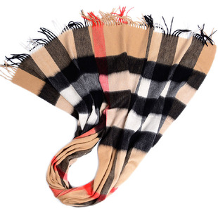 英伦风格羊毛围巾披肩两用女春秋冬季黑色灰色格子加厚羔羊绒披肩