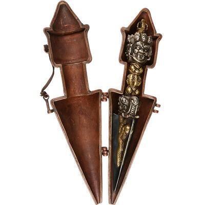 上铜下铁尼泊尔工艺品摆件