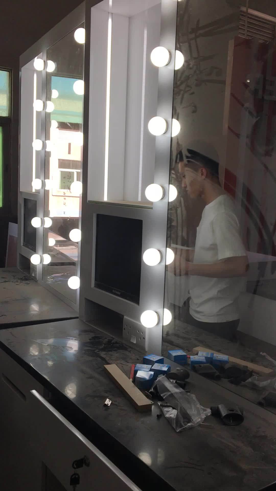 High End Jewelry Display / Jewellery Showroom Design / Jewelry