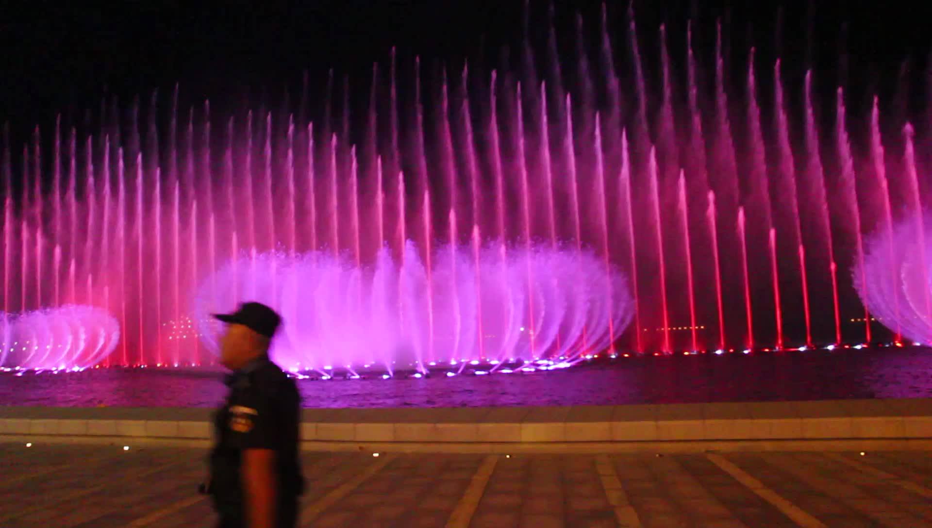 Free Design Multicolored Lighted Led Dancing Floating Fountain Wall