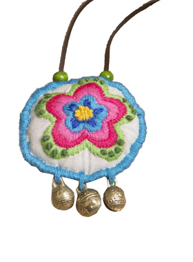 特价 原创民族风 文艺范手工布艺刺绣花朵女性项链毛衣链饰品 女