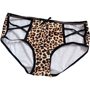 夏季爆款网红性感无痕冰丝内裤女士三角裤中低腰透气带钻舒适包臀