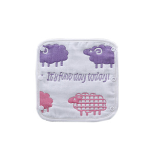 婴儿背带腰凳纯棉磨牙口水巾宝宝推车肩带垫专用配件防咬吸允巾带