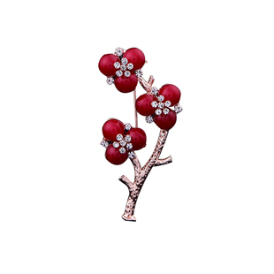 韩国时尚大衣胸针女红色镶钻梅花气质胸花小西装外套开衫扣别针