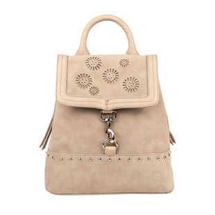 原创手工女包简约镂空花朵铆钉背包拉链可收缩袋口时尚休闲双肩包
