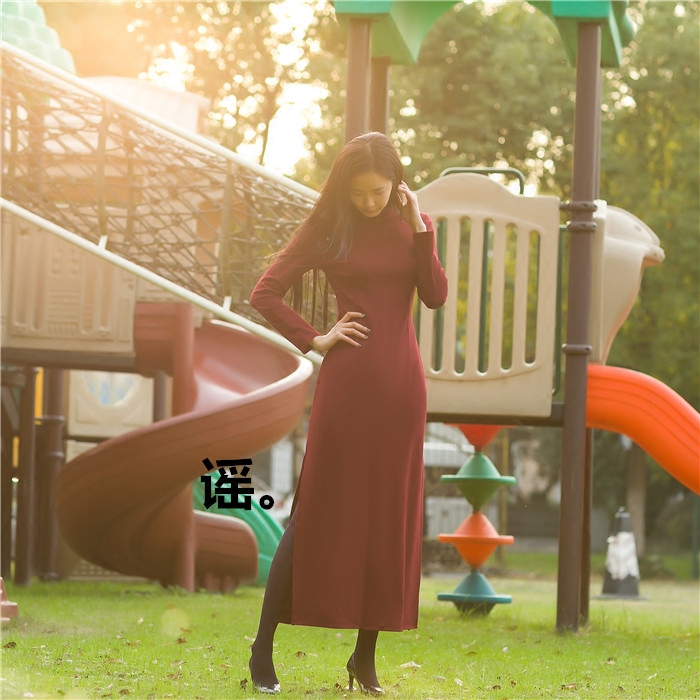 此岸歌声原创暗红罗马布旗袍红袍