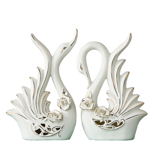 创意情侣天鹅结婚礼物摆件家居装饰品陶瓷工艺品时尚新房婚房摆设