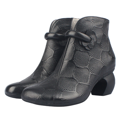 相伴民族风粗跟头手工皮鞋短靴