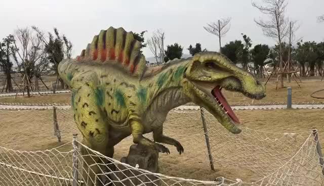 life size spinosaurus
