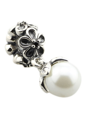 饰品玫瑰白色淡水珍珠月亮银吊坠