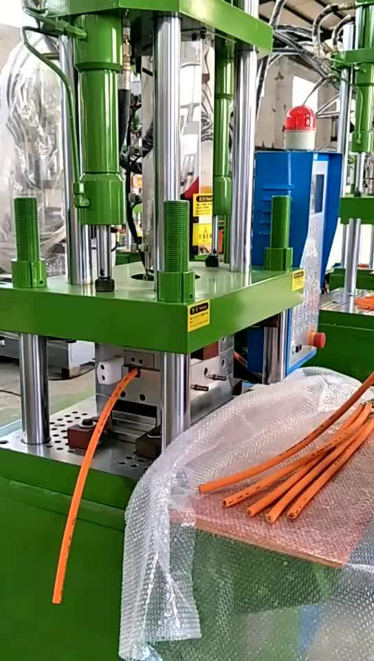 35 Tons Cable Plug Making Plastic Injection Molding Machines Price