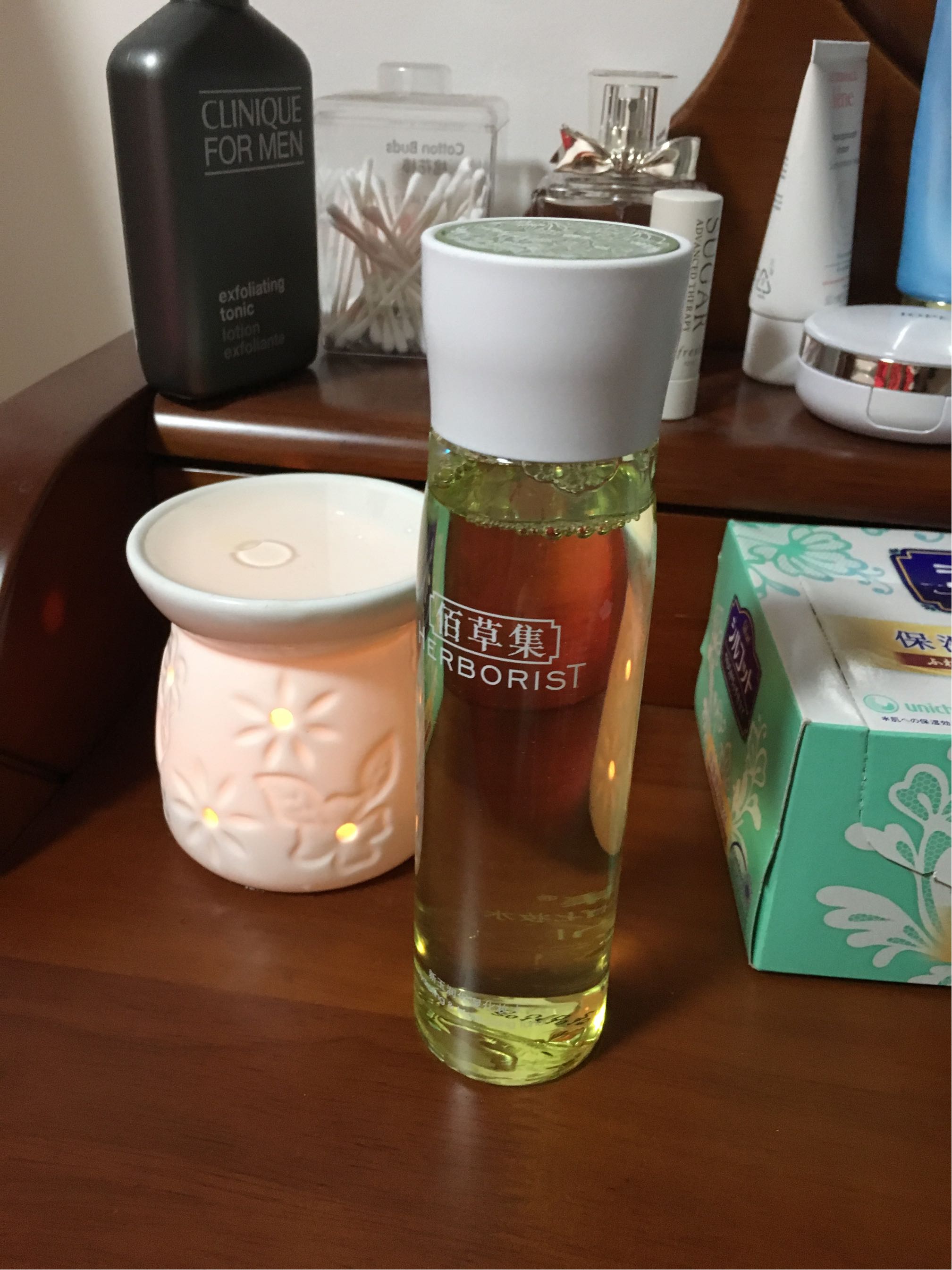 佰草集新玉润保湿化妆水