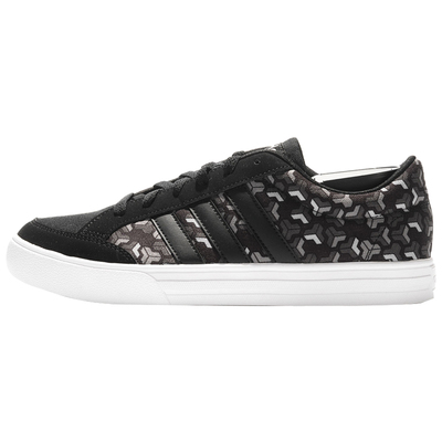 阿迪达斯透气耐磨板鞋bb7597