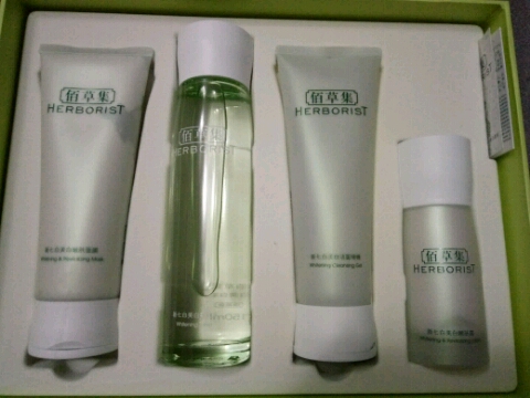 佰草集适合年龄