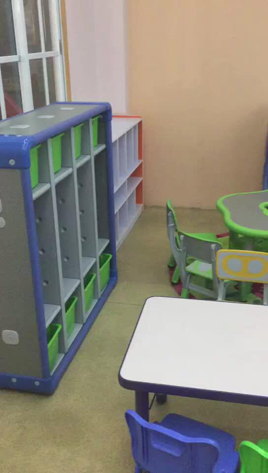 China Factory Manufacturer Wooden Dining Table And Chairs Kids Study