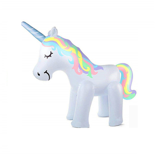 新款充气喷水独角兽户外戏水球喷水沙滩球草坪玩耍球酒店舞台装饰