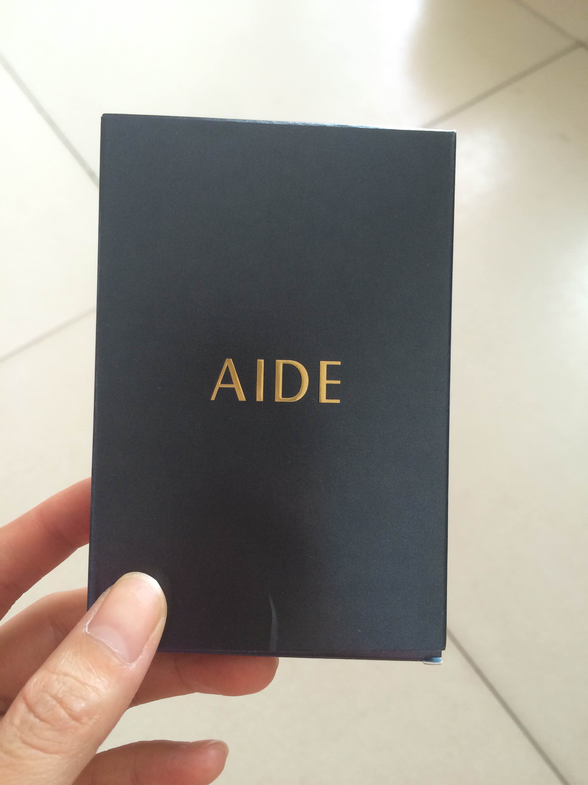 Aide/艾德 美白遮瑕粉饼怎么样，它的价格贵不贵,第2张